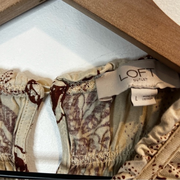 Women’s | LOFT Floral Boho Stand Neck Blouse | Large - Picture 4 of 8